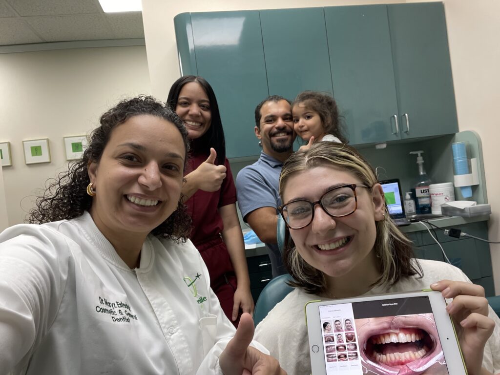 DR. MARYZ ESTEDRAK AND EVERSMILE DENTAL TEAM CELEBRATING PATIENT SMILE RESULTS - EVERSMILE DENTAL NJ